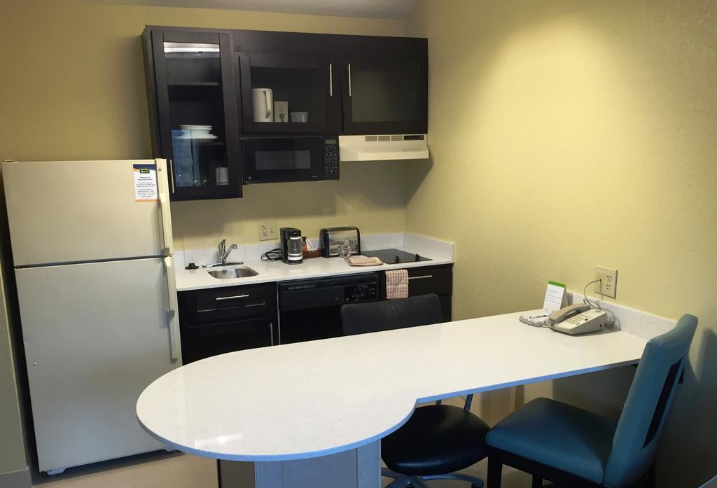 Mainstay Suites Greenville Airport Greer Pokój zdjęcie